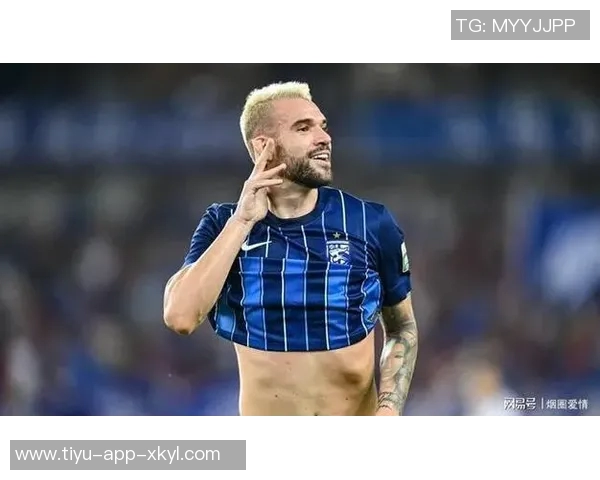 阿苏埃单刀突入禁区遭侵犯裁判未判点球引发强烈不满